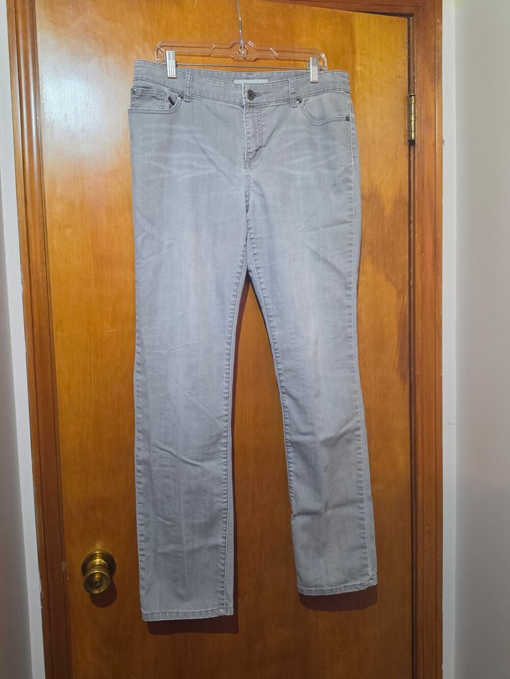 Chico's Platinum Denim Grey Straight Leg Jeans Size 2 Tall US 12–14